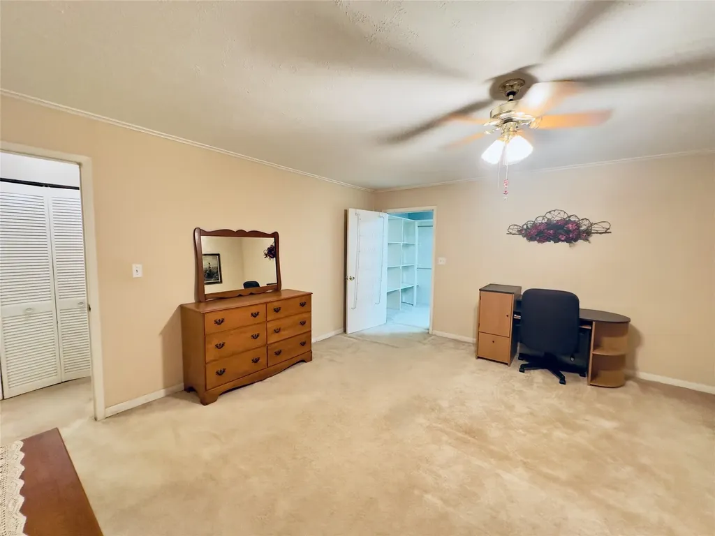230 Scenic Loop Hawkins TX 75765