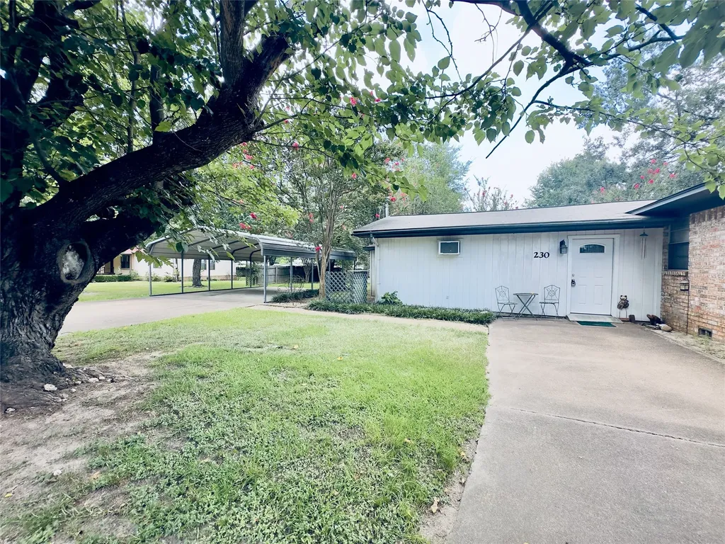 230 Scenic Loop Hawkins TX 75765