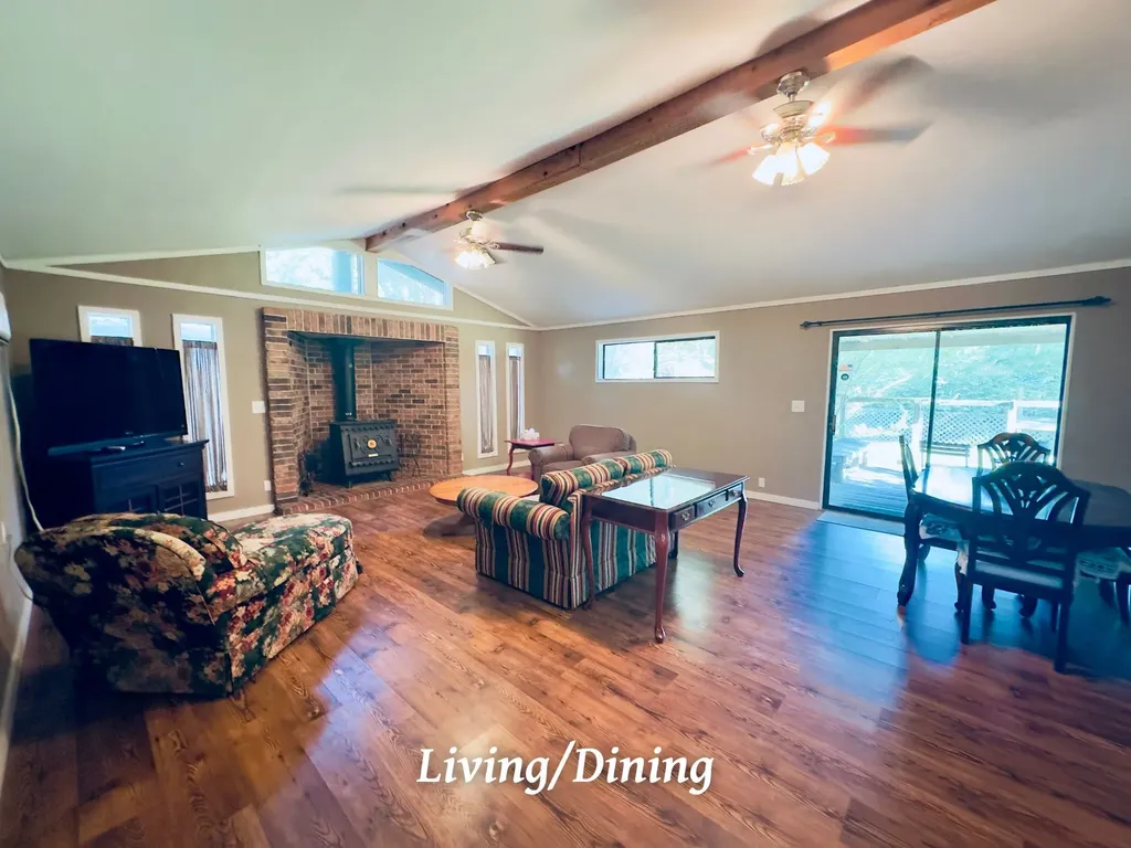 230 Scenic Loop Hawkins TX 75765