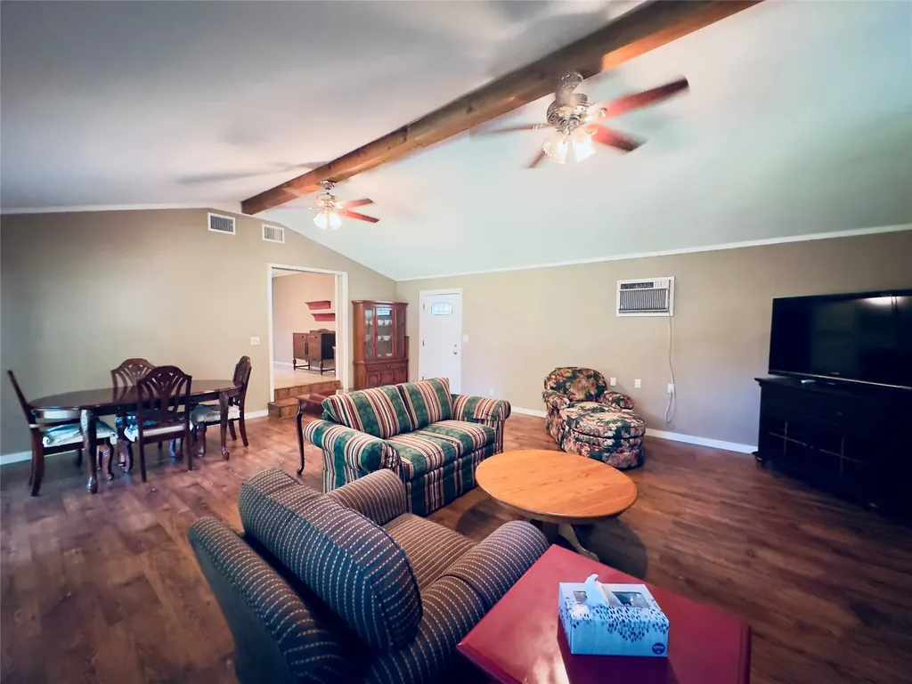 230 Scenic Loop Hawkins TX 75765
