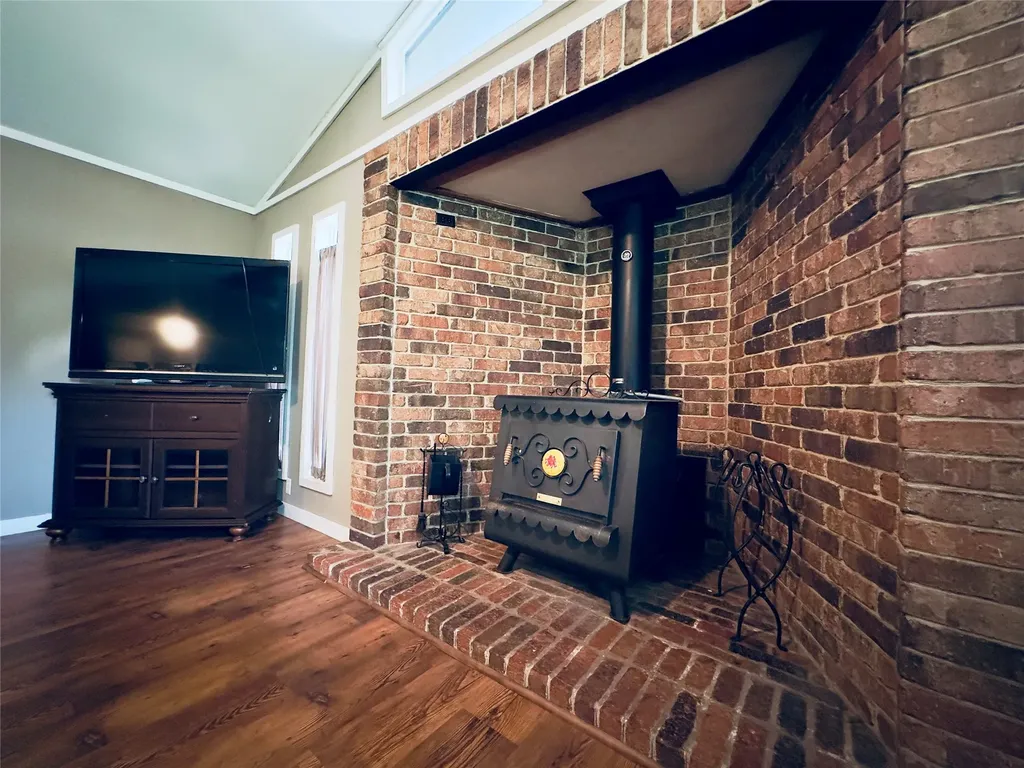 230 Scenic Loop Hawkins TX 75765