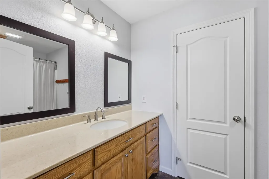 399 Brindley Road Maypearl TX 76064