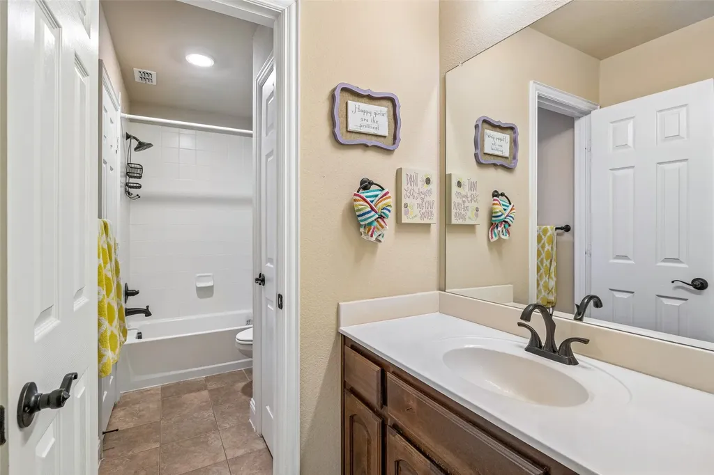 625 Southwestern Drive Rockwall TX 75087