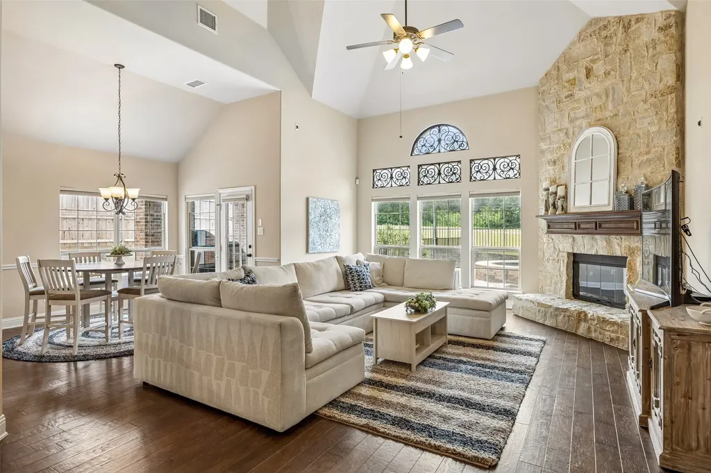 625 Southwestern Drive Rockwall TX 75087