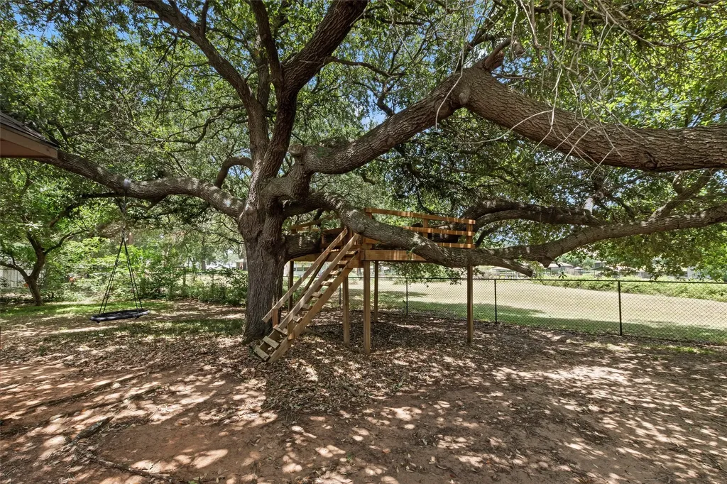 102 Foster Ranch Road Trinidad TX 75163