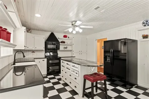 102 Foster Ranch Road Trinidad TX 75163