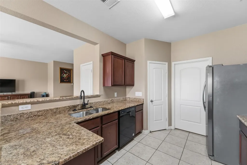 137 Kennedy Drive Venus TX 76084