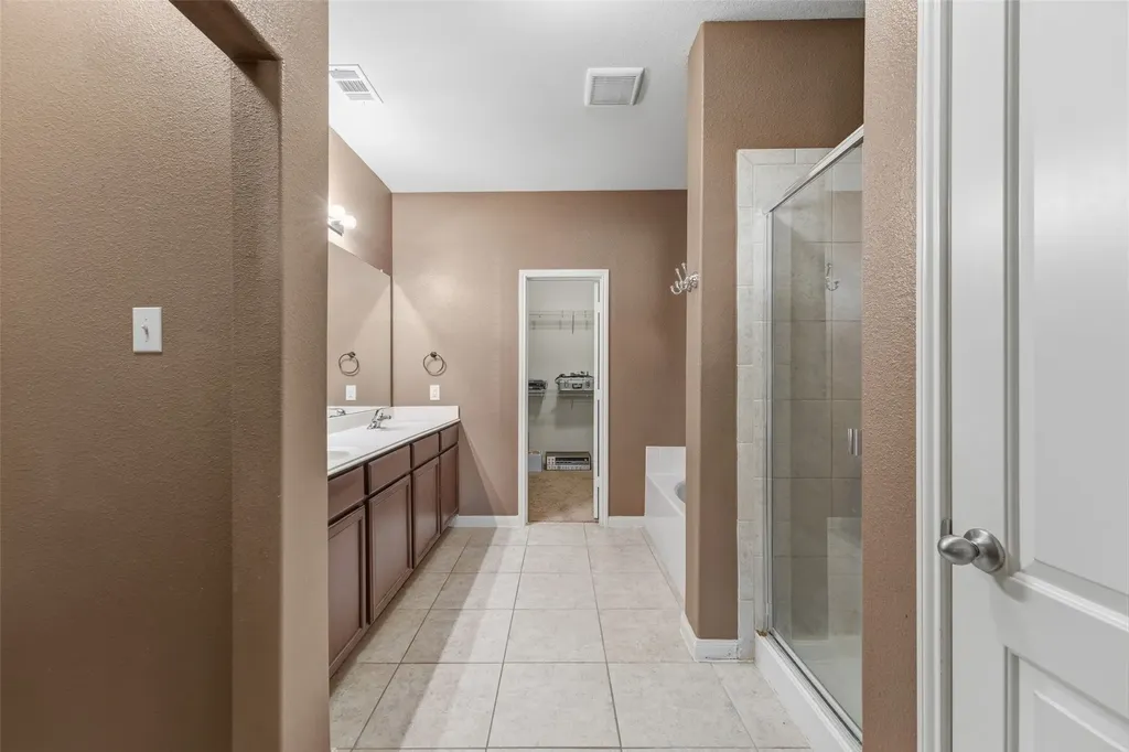 137 Kennedy Drive Venus TX 76084