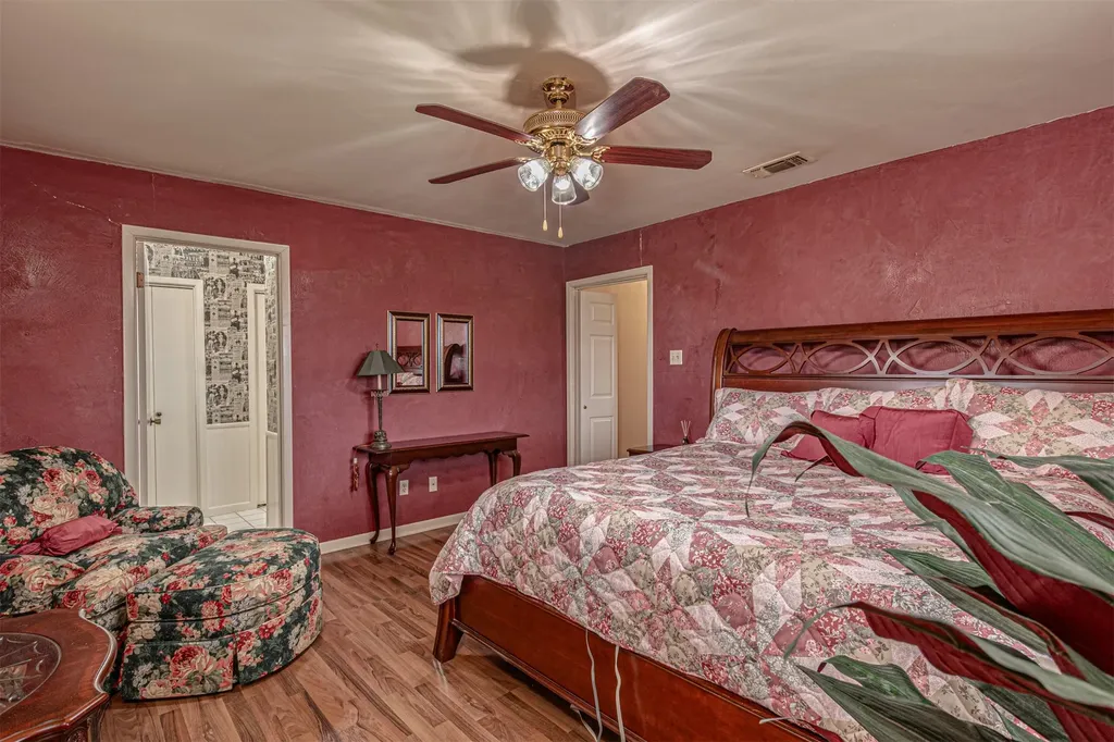 4160 Fm 513 S Lone Oak TX 75453