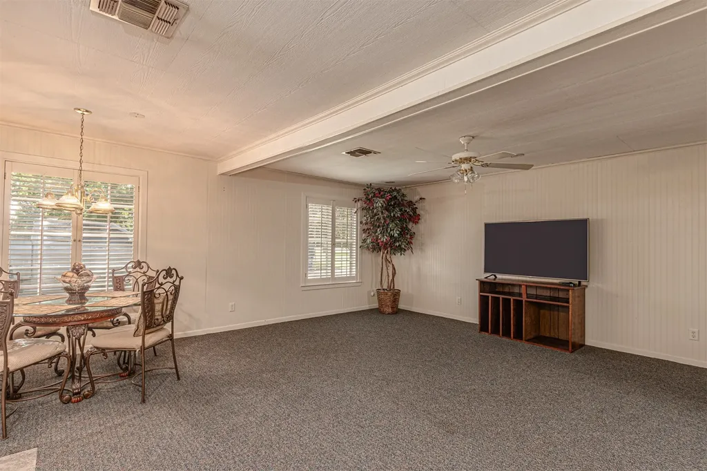4160 Fm 513 S Lone Oak TX 75453