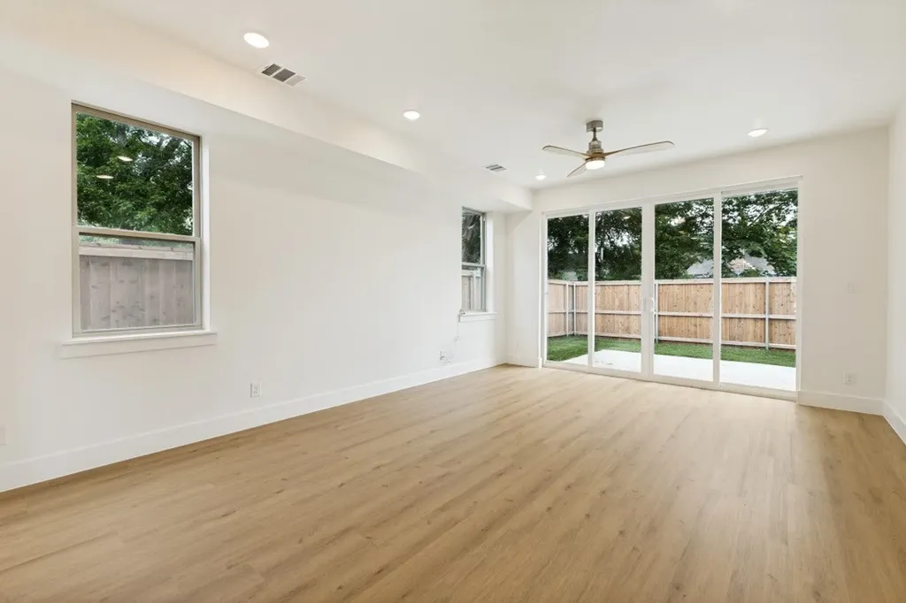 2416 Pennsylvania Avenue Dallas TX 75215