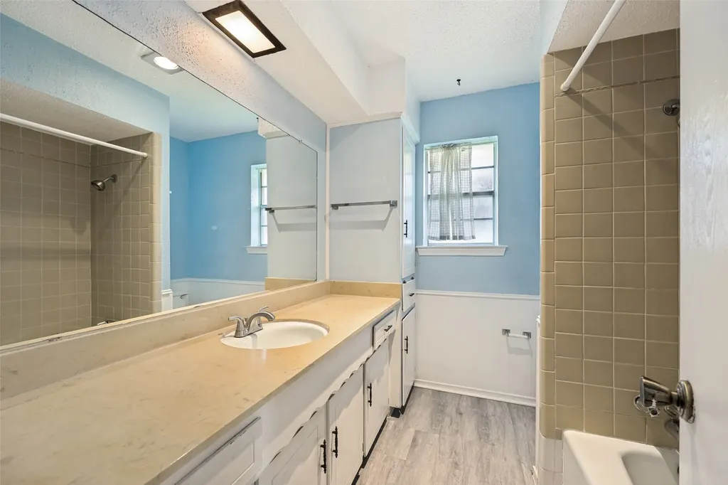 2719 Forest Grove Drive Richardson TX 75080