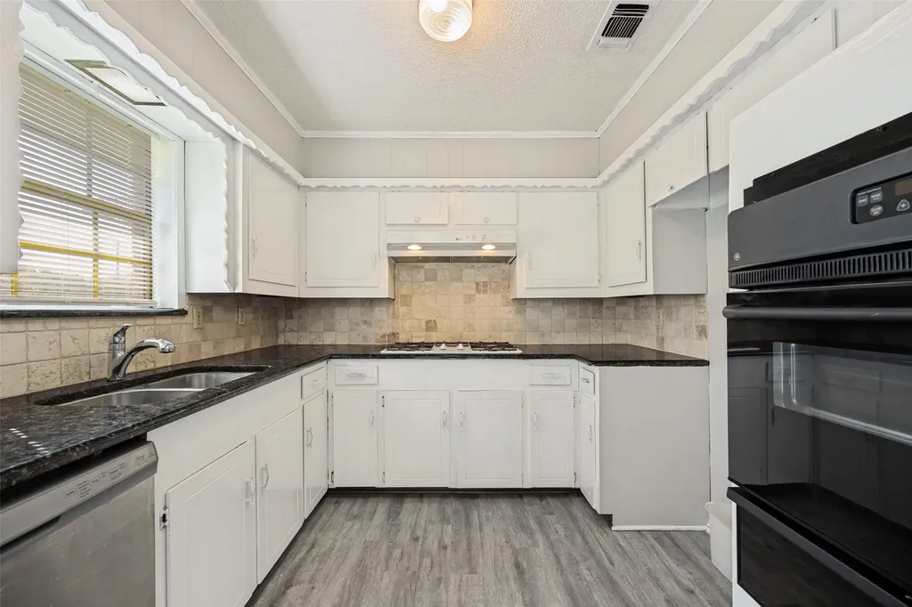 2719 Forest Grove Drive Richardson TX 75080