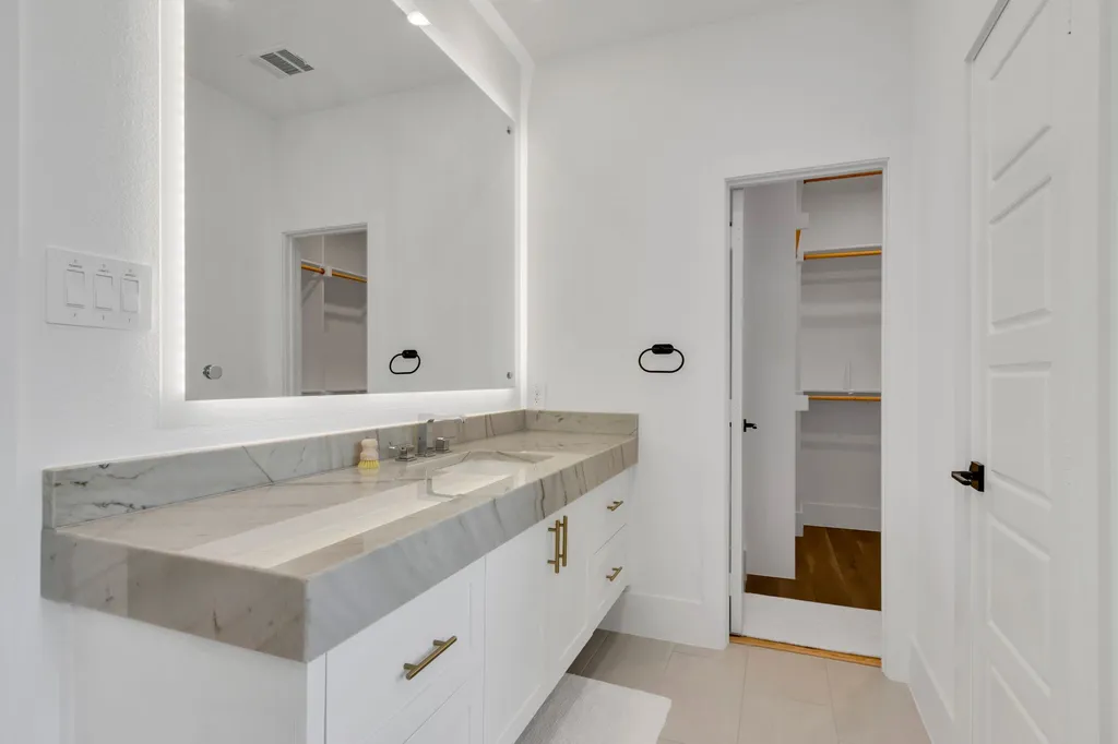 7828 Secluded Avenue Plano TX 75024