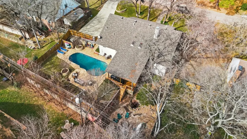 2703 Chinquapin Oak Lane Arlington TX 76012