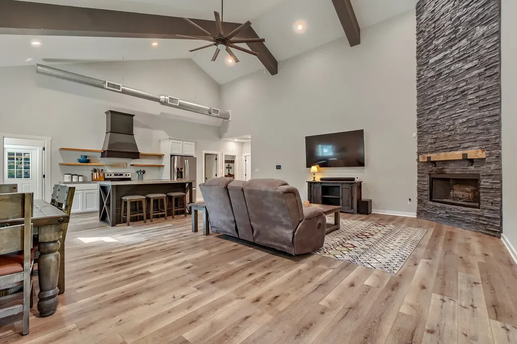 6051 County Road 2297 Quinlan TX 75474