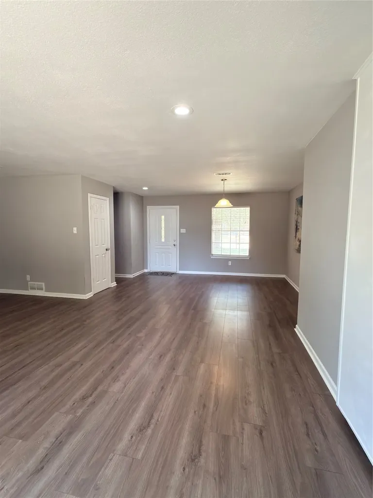 900 Prestwick Street Bedford TX 76022