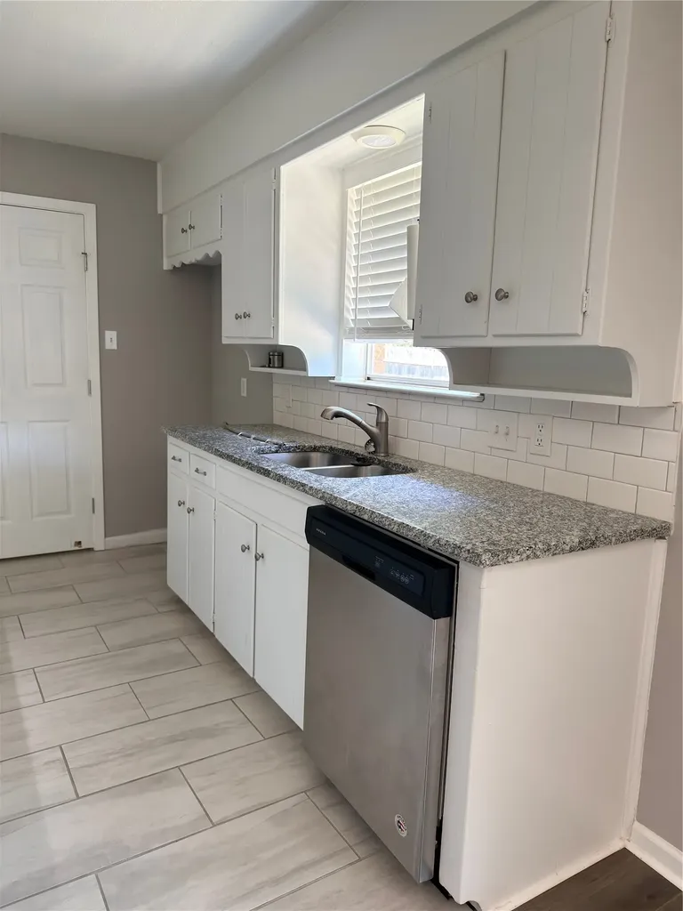 900 Prestwick Street Bedford TX 76022