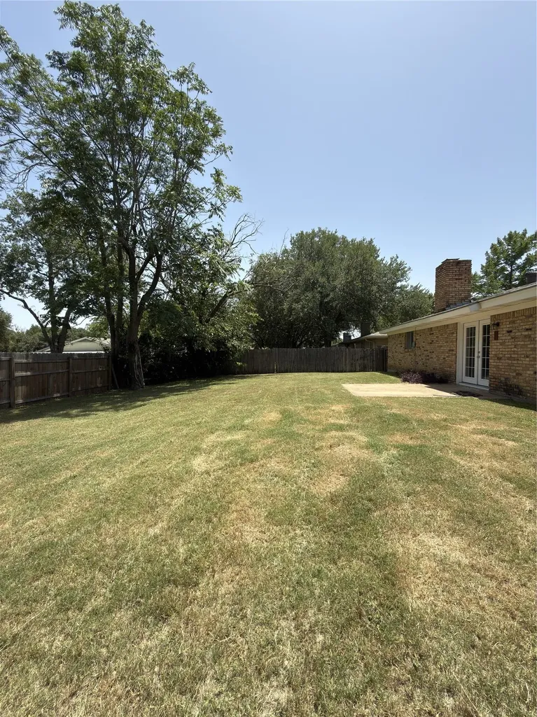 900 Prestwick Street Bedford TX 76022