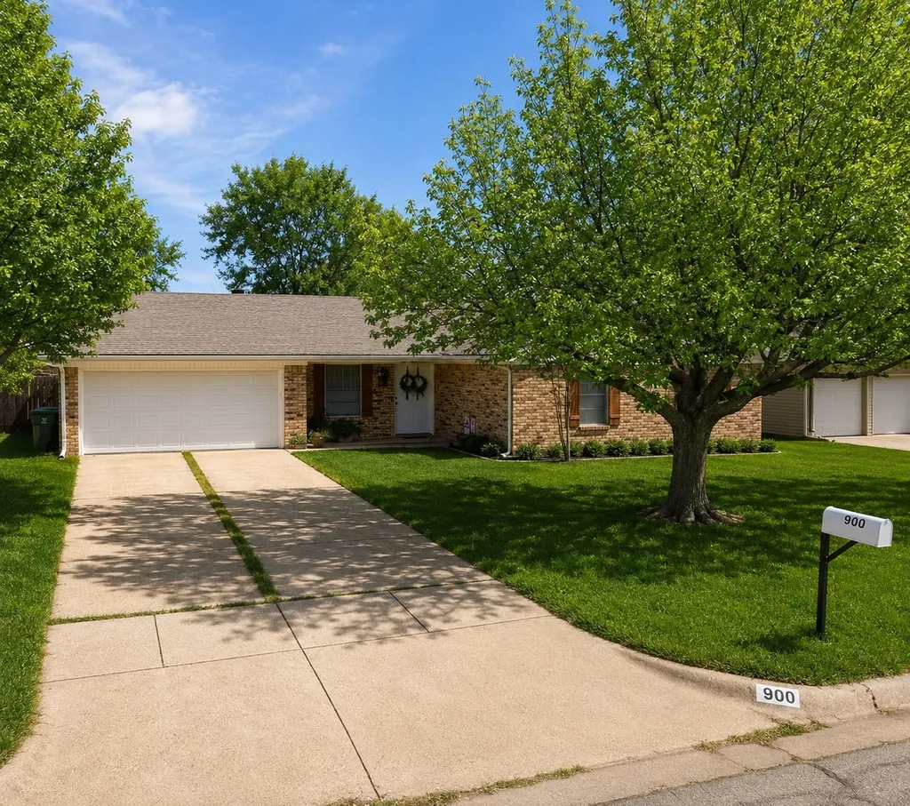 900 Prestwick Street Bedford TX 76022