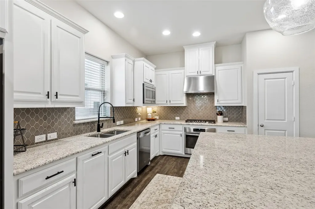 1509 11th Street Argyle TX 76226