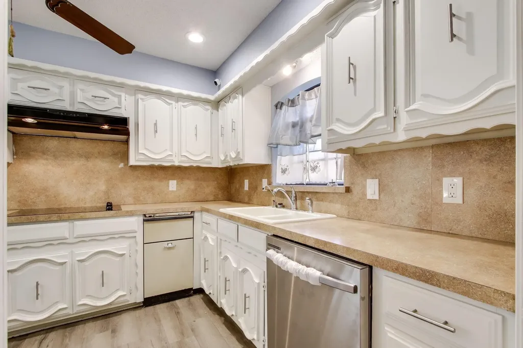 10102 Cherry Tree Drive Dallas TX 75243