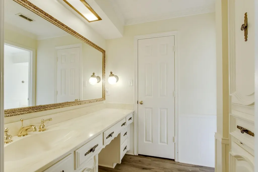 10102 Cherry Tree Drive Dallas TX 75243