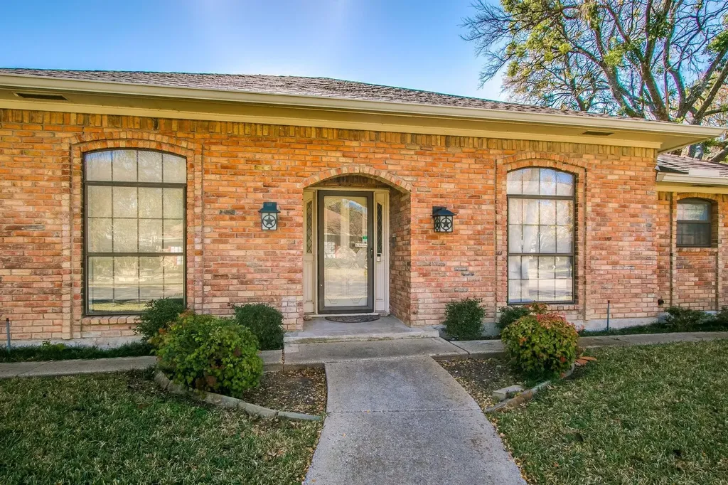 10102 Cherry Tree Drive Dallas TX 75243