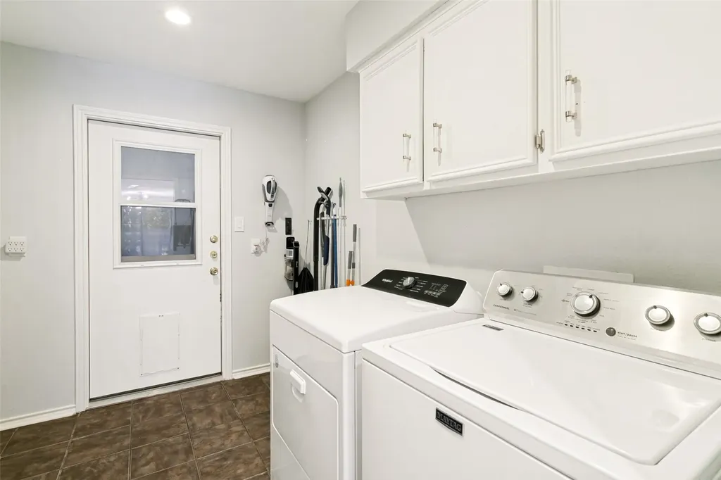 204 Tharp Drive Highland Village TX 75077