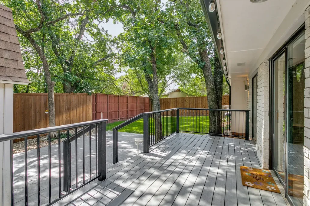 204 Tharp Drive Highland Village TX 75077