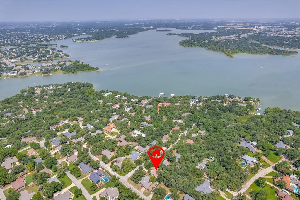 204 Tharp Drive Highland Village TX 75077