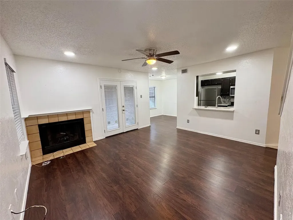1607 Horizon Street Duncanville TX 75137