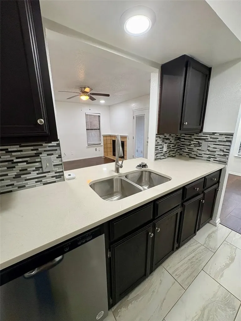 1607 Horizon Street Duncanville TX 75137