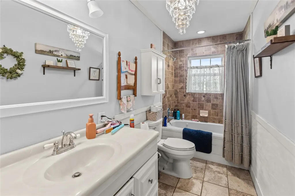 2461 County Road 44800 Blossom TX 75416