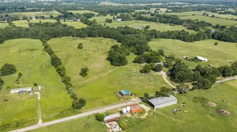 2461 County Road 44800 Blossom TX 75416