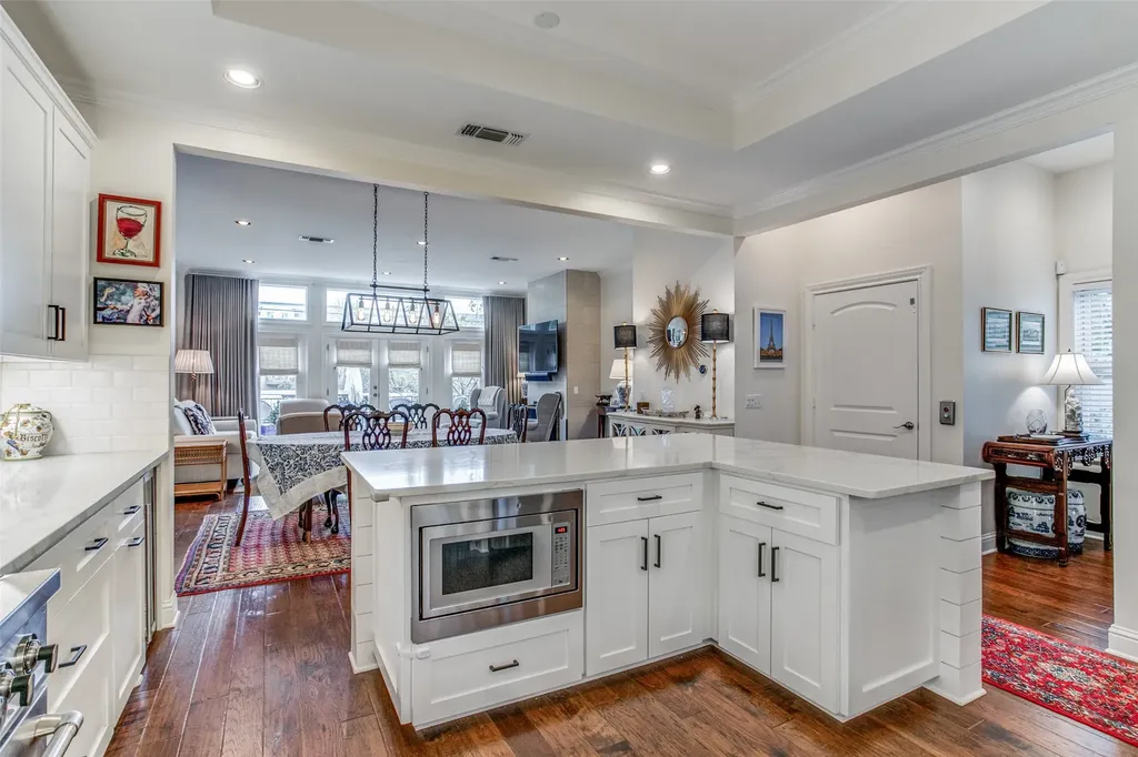 4301 Mckinney Avenue Dallas TX 75205