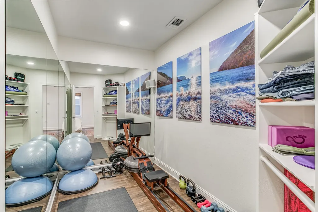 4301 Mckinney Avenue Dallas TX 75205