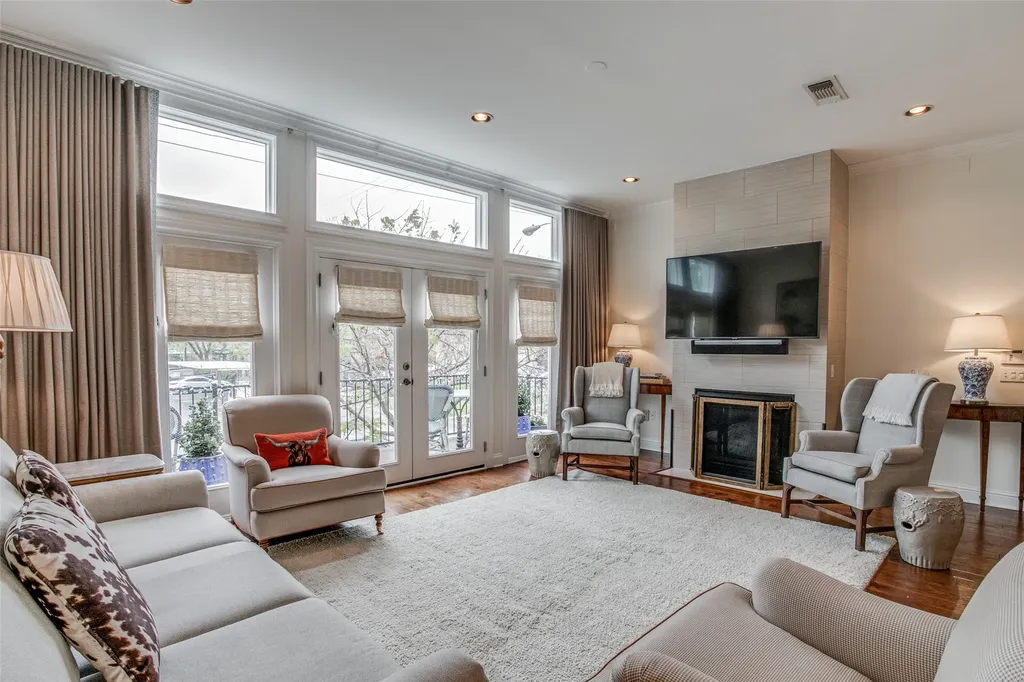 4301 Mckinney Avenue Dallas TX 75205