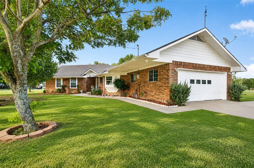 Sherman TX, 1612 White Mound Road