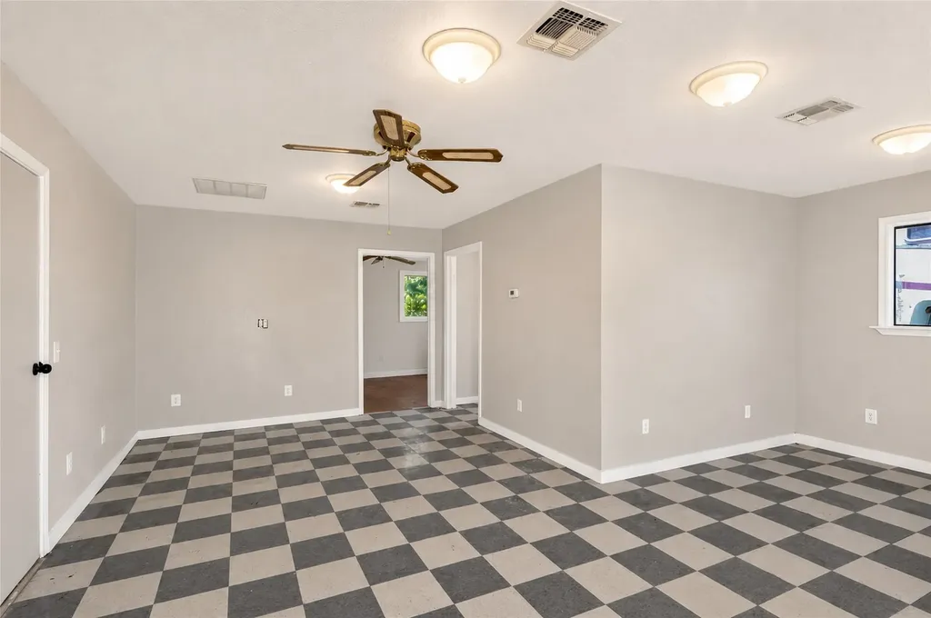 1612 White Mound Road Sherman TX 75090