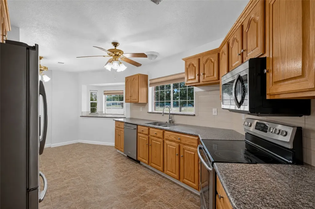 1612 White Mound Road Sherman TX 75090