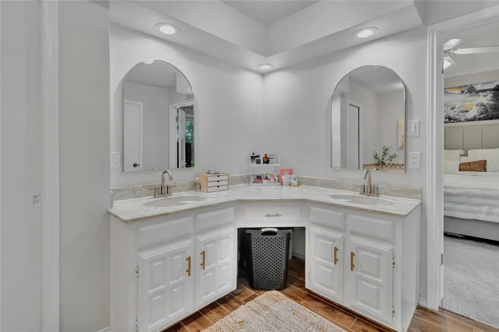 1830 Rhinevalley Drive Arlington TX 76012