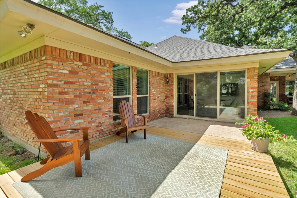 1830 Rhinevalley Drive Arlington TX 76012