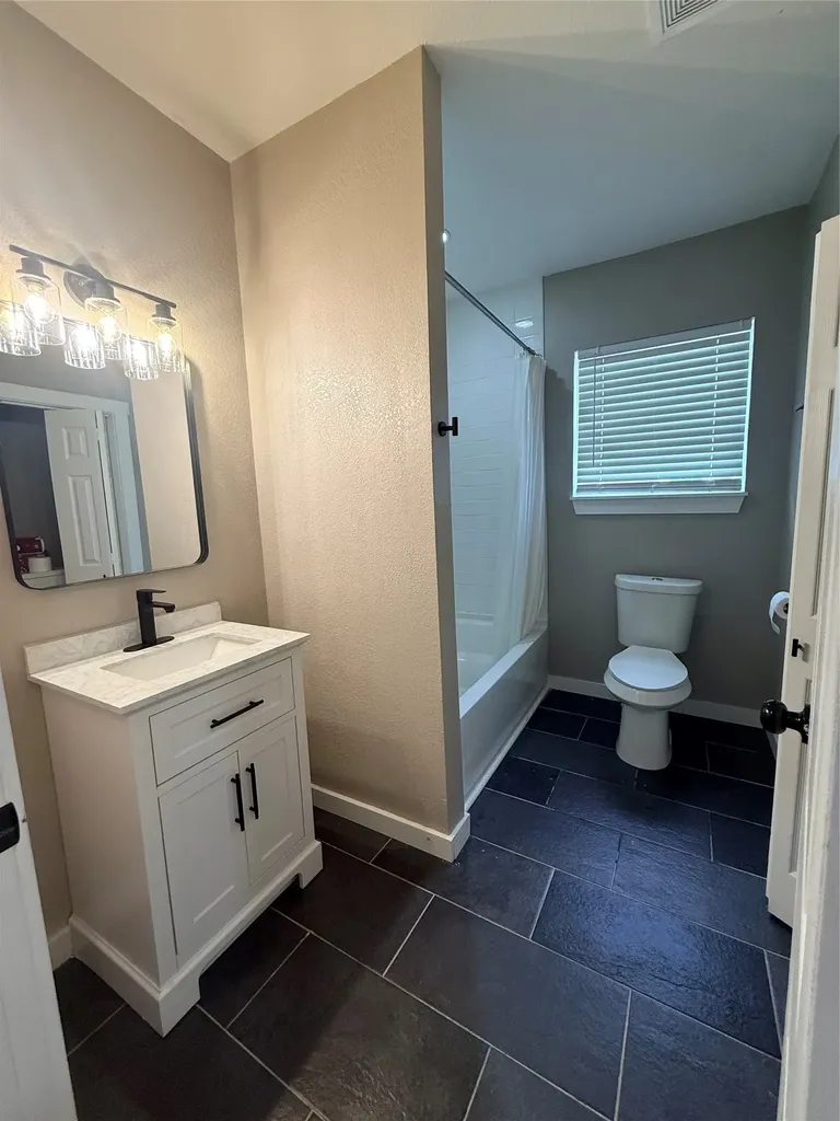 1920 S 18th Street Waco TX 76706