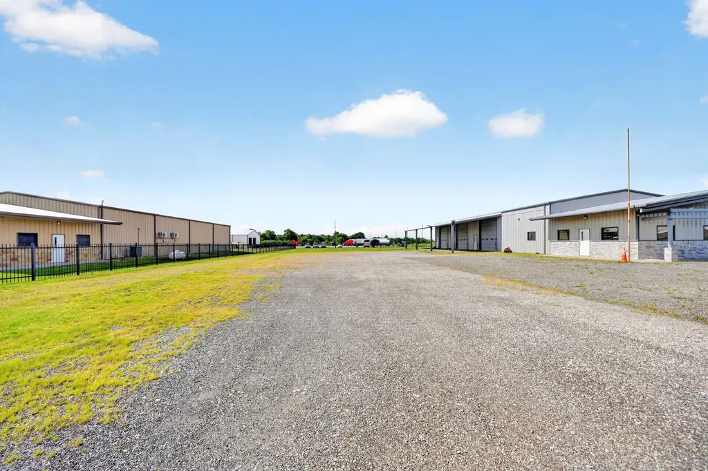 4612 County Road 2200 Greenville TX 75402