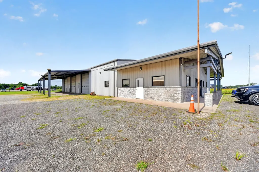 4612 County Road 2200 Greenville TX 75402