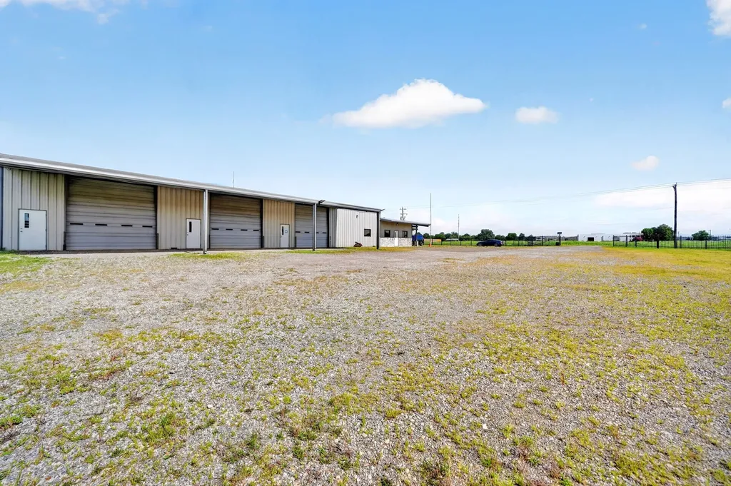 4612 County Road 2200 Greenville TX 75402