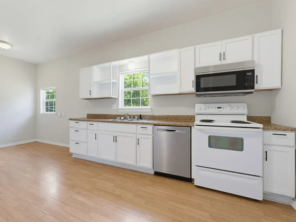 180 Trail Drive Bowie TX 76230