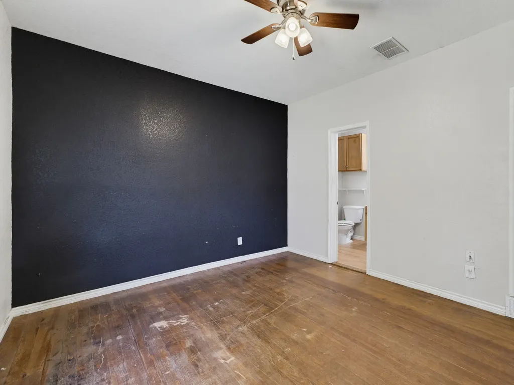 180 Trail Drive Bowie TX 76230