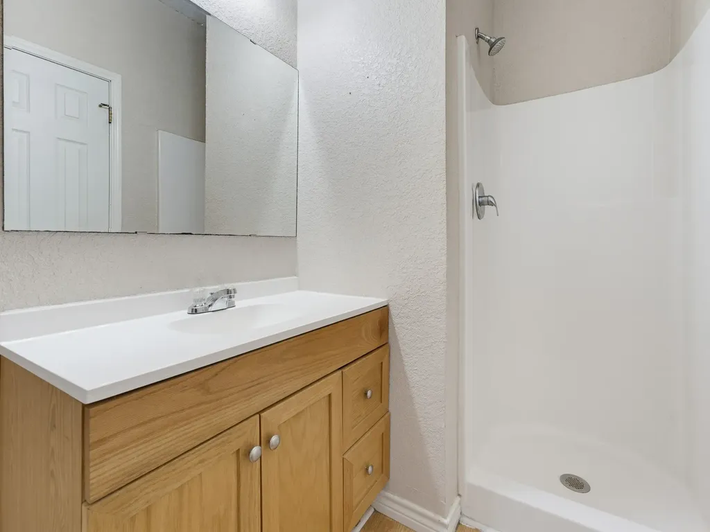 180 Trail Drive Bowie TX 76230